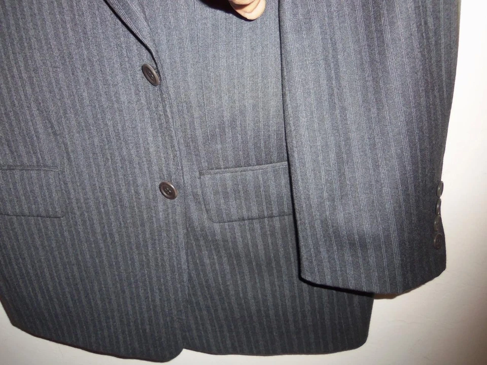 (SA131) новый потрясающий Valentino мягкая шерсть темно-серый в тонкую полоску итальянский костюм-44S - Изображение 4 из 4