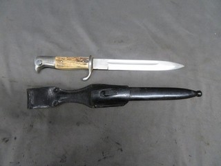 WWII GERMAN DRESS BAYO W/ SCABBARD & FROG STAG GRIPS