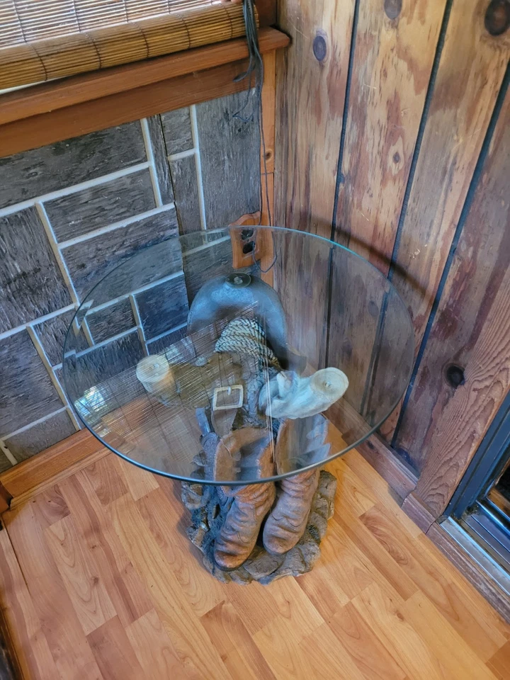 Round Glass Top Western Style Decorative Accent Table Rootin' Tootin' - Image 2 of 4