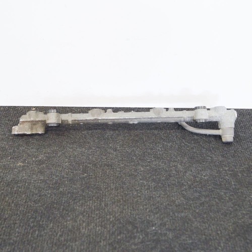 TOYOTA HIACE H100 Kraftstoffschiene 2.7 Benzin 105kw 2004