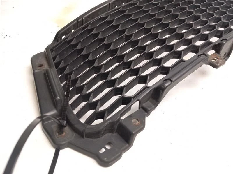 2011 三菱 OUTLANDER 降低格栅 原始设备制造商 47921 — 第 2/4 张图片