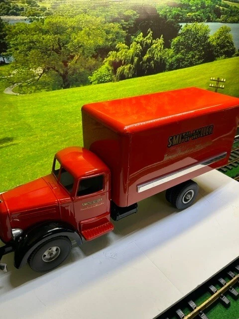 Camión de reparto vintage Smith Miller Toy Mack Foto 2 de 4