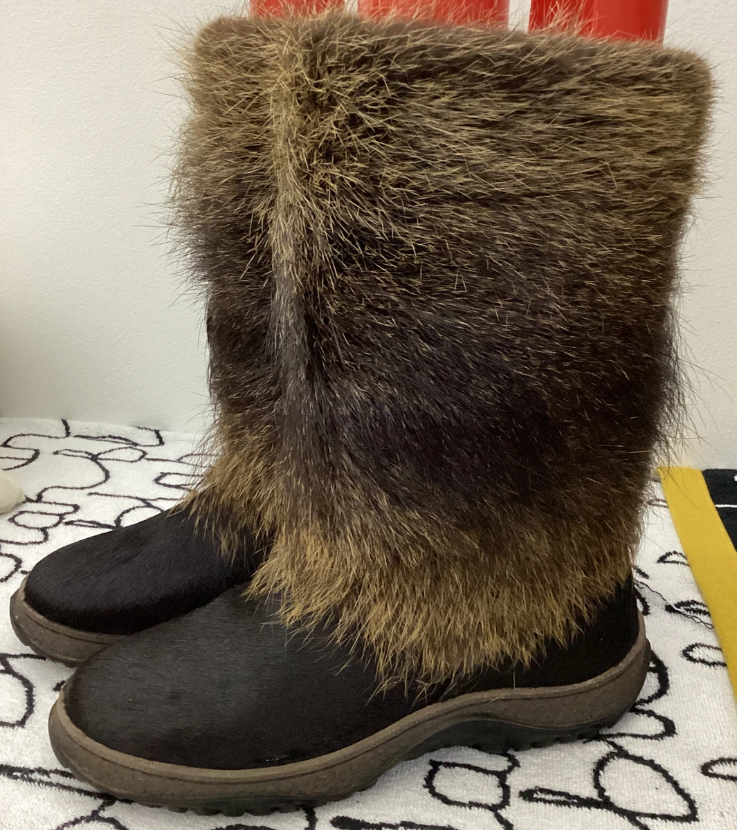 Boots with clearance fur on them