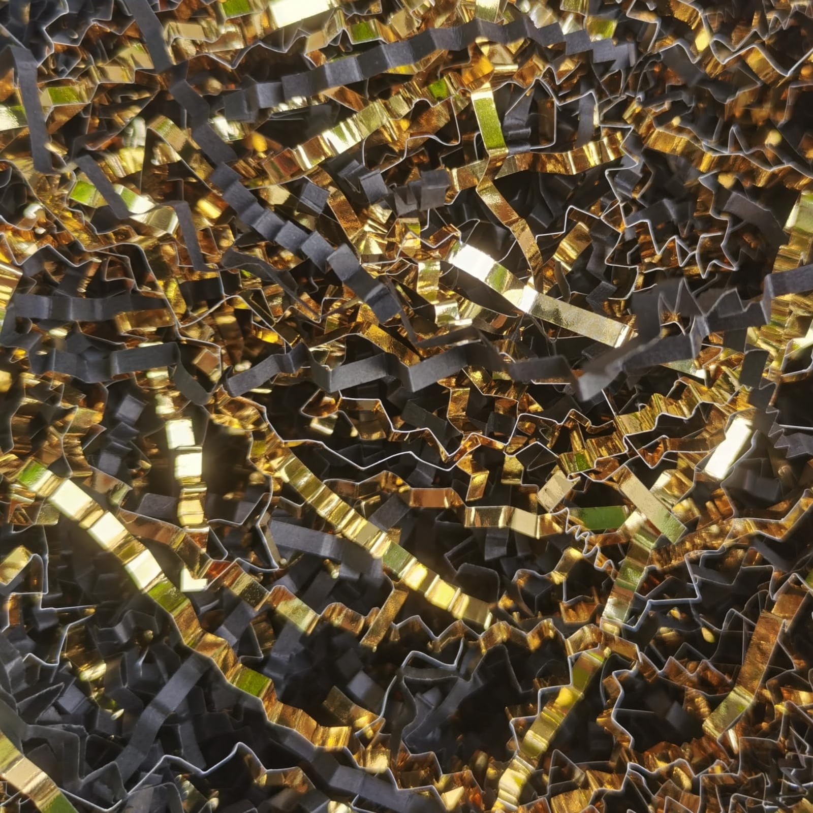 1LB Black Crinkle Cut Paper Shred Gift Basket Box Filler  -image