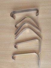 Konvolut Metall-Zungenspatel , Retraktor, Mundsperrer, chirurgische Instrumente