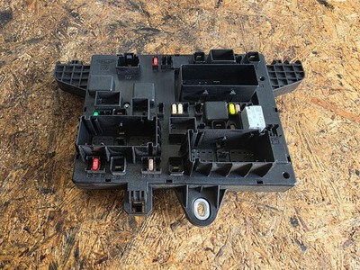 Vauxhall Astra GTC 2011 - 2015 2.0 Diesel Fuse Box  13368651        J24