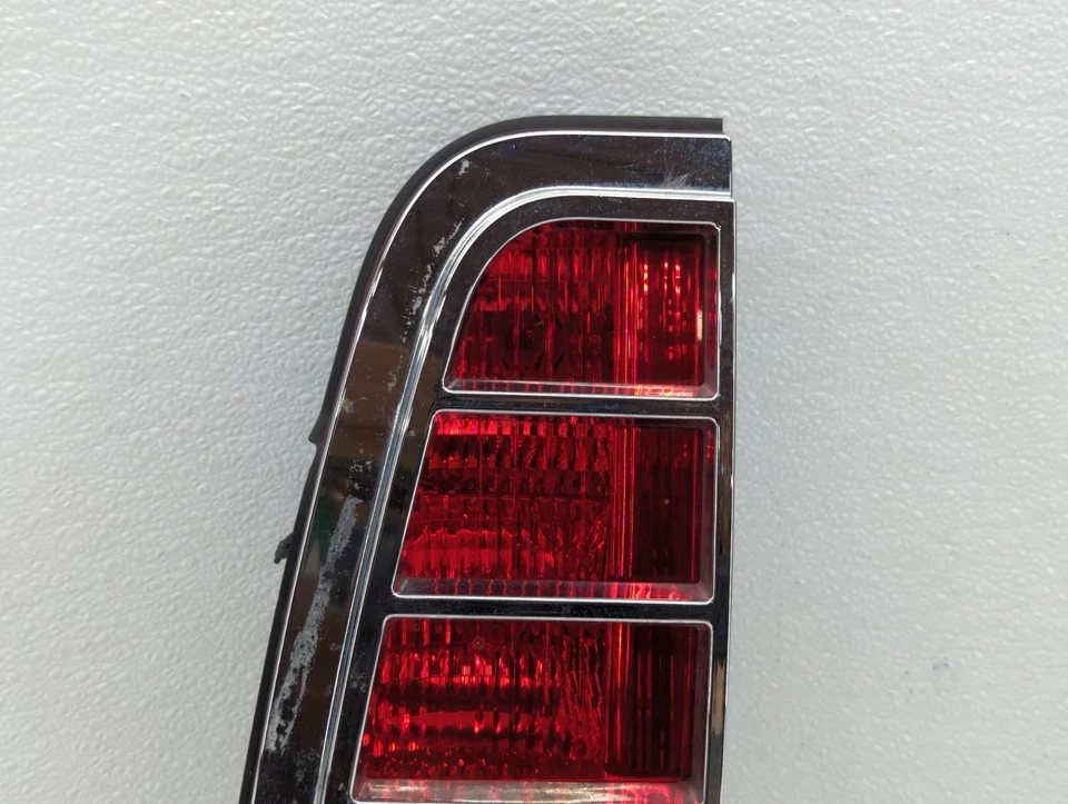 Luz trasera lateral derecha para pasajero Lincoln Aviator 2003-2005 OEM YYCGW Foto 4 de 4