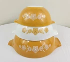 Pyrex BUTTERFLY GOLD Cinderella Mixing Bowl Set of 3 Gold & White, Vintage