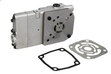 Cylinder head, air compressor for Actros MP2 / MP3 11.946 2003-