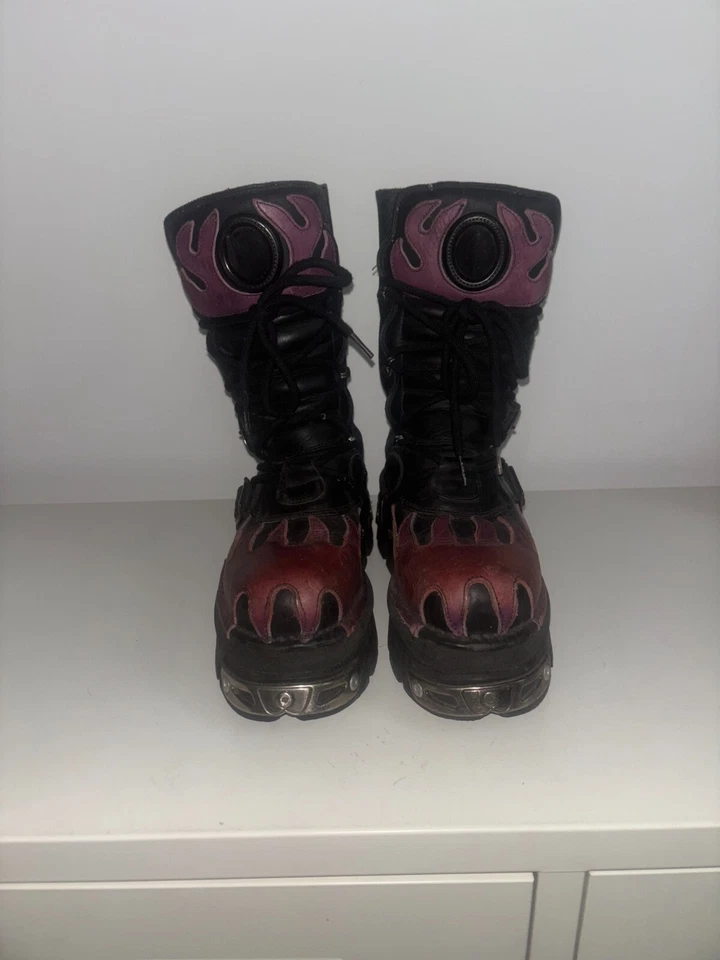 NEW ROCK Reactor M.539 RARE boots with horns and flames - Image 4 of 4