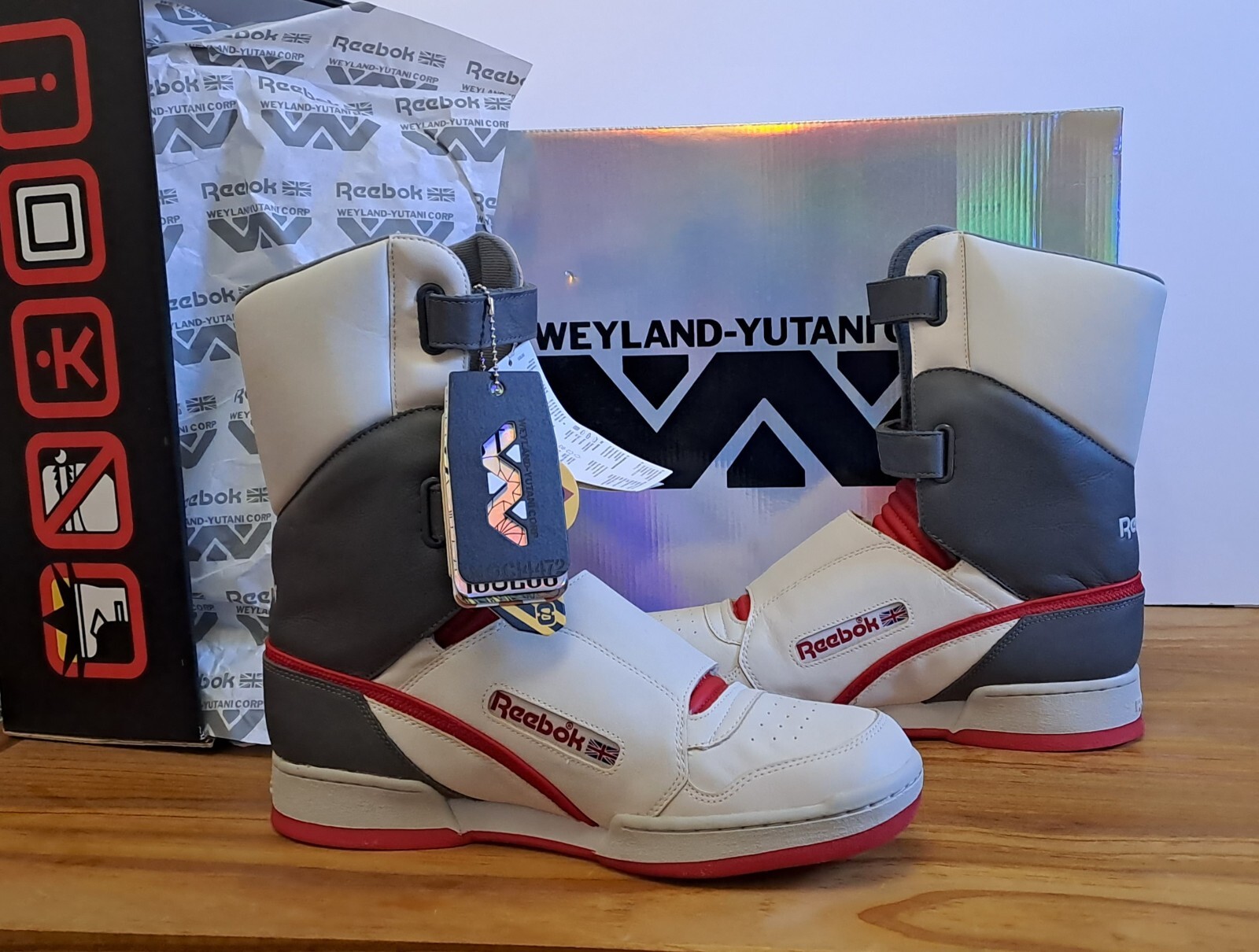 Reebok Alien Stomper Hi Limited Edition - in box, with tags, perfect condition image 5