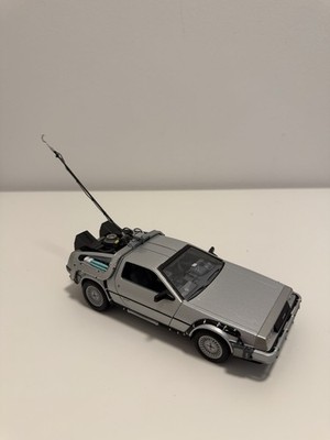 DeLorean Zeitmaschine   Back to the Future   Welly 1:24 Diecast