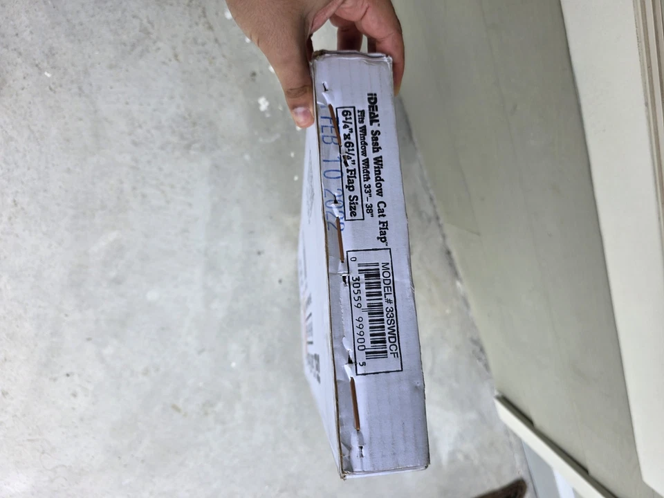 IDEAL Sash Window Cat Flap - 33-38 Inches Model 33SWDCF - Image 4 of 4