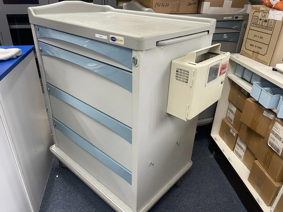 Carro mediano usado Foto 3 de 3