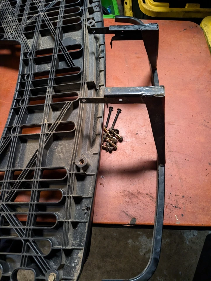 2001-2004 Polaris Expedition Magnum Sportsman 325 330 400 500 700 OEM Rear Rack - Image 4 of 4