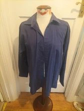 Mens Van Heusen Size 15.5" Navy Long Sleeved Shirt(Marked Collar)