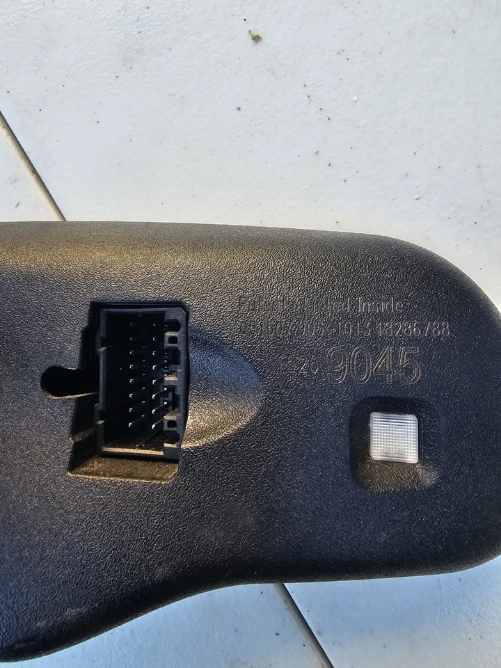 09-11 ESPEJO RETROVISOR INTERIOR CHEVY SILVERADO GMC 07 YUKON XL OEM E11025898 Foto 4 de 4