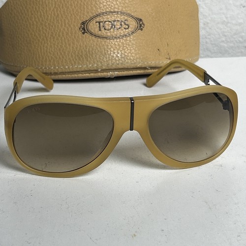 TOD'S Women's Orange 'TO20' Oval Sunglasses 139643 - Picture 2 of 9