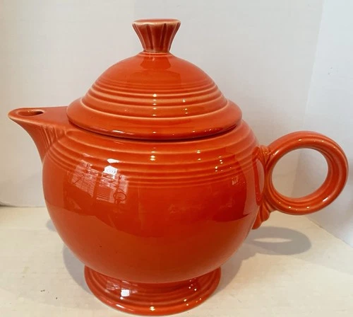 Homer Laughlin Fiesta Ware Persimmon Teapot w/ Lid O Ring Handle Retired, 44 Oz