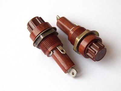 Vintage ex-USSR Bakelite 2-pin Black Plug VD1 QTY=4
