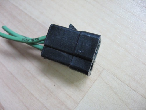 Juego de conectores de enganche automotriz de 3 pines con cableado 16 AWG 6,3 mm 1/4" #M275DJ - Imagen 3 de 6