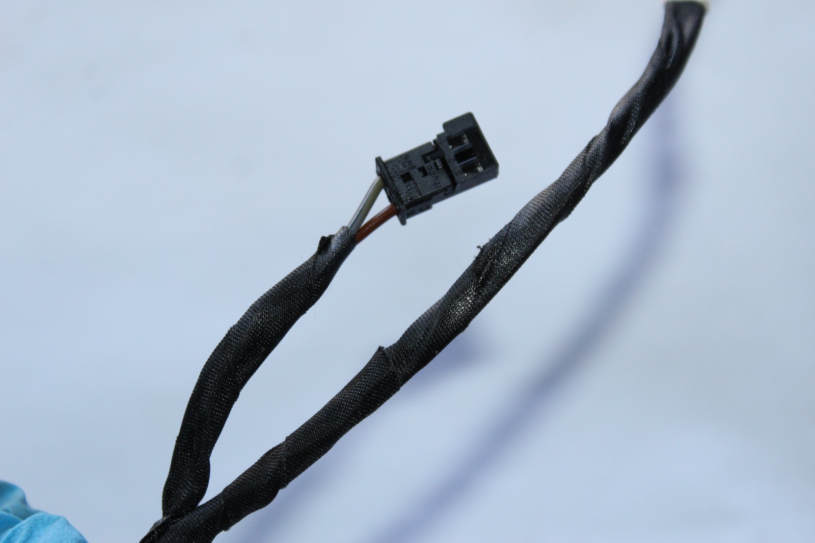 20062008 BMW 328i E90 CABLE WIRE FOR FRONT SEAT LUMBAR SUPPORT PUMP