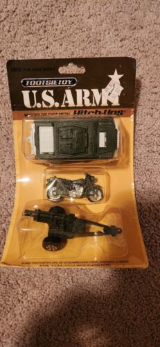 Vintage 1982 Tootsietoy US Army Hitch Ups 3 Pieces With Motorcycle #2883 - Picture 1 of 3