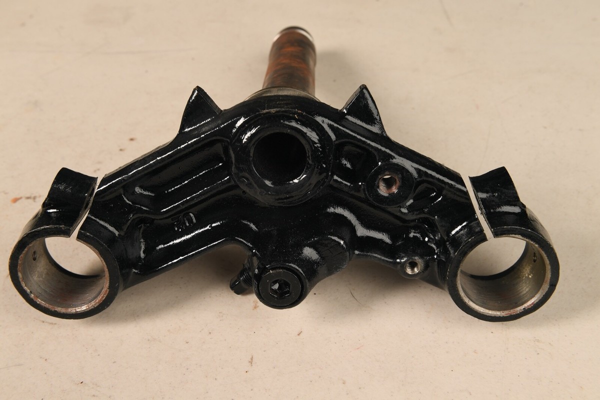 Kawasaki Lower Triple Clamp 44037-058 NOS Mach II 1972-1976