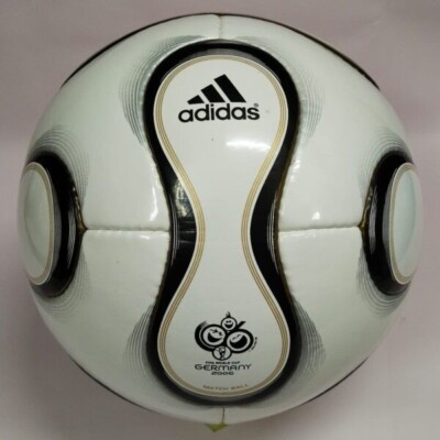 2006年 FIFAワールドカップ 記念ボール TEAMGEIST Adidas Teamgeist - Wikipedia