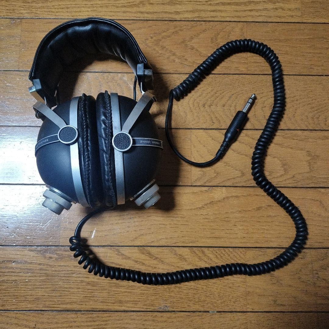 Pioneer SE-505 Wired Headphones, 2-Way Stereo, Black, Coiled