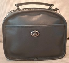 Authentic Coach F11785 Lunch Box bag in pale ...