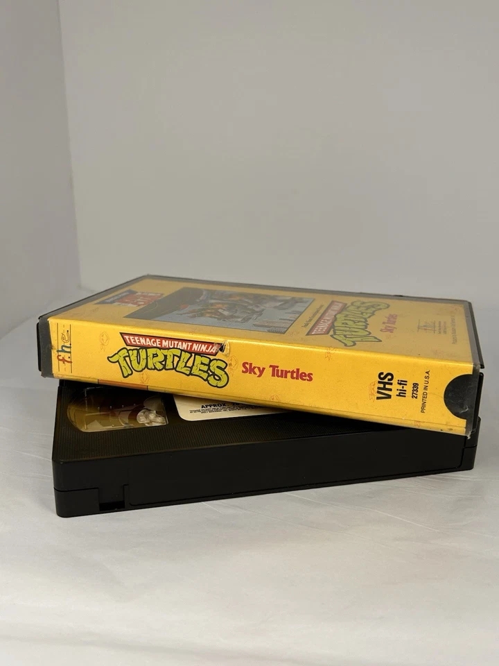 TMNT VHS- Sky Turtles (Burger King Kids Club Exclusive) 90s Nostalgia Foto 3 de 3