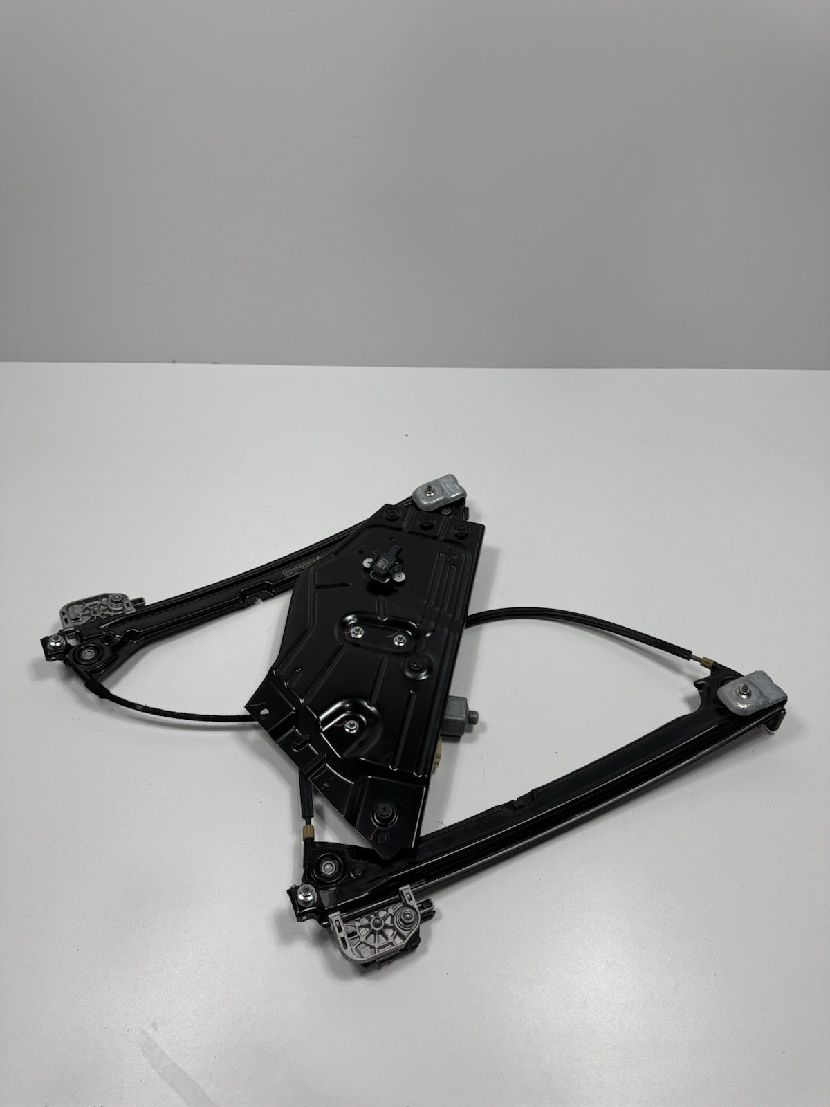 ✅14-22 Maserati Ghibli M157 Front Right Side Window Regulator W Motor OEM