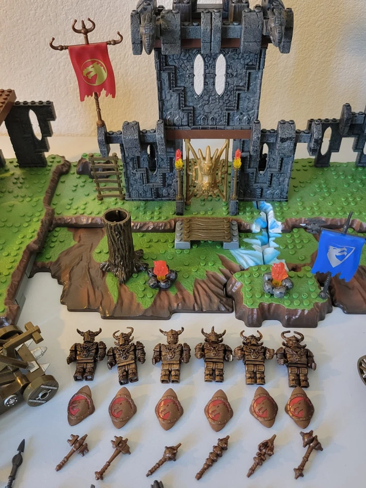 Mega Bloks Dragons Warriors Fortress - Image 4 of 4