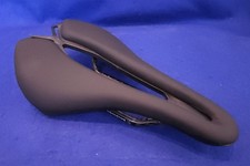 Sella Pinarello / MOST Carbon Rail 143 grammi - 145 mm