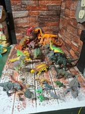 Lot Of 25 Dinosaurs Mixed Era Newer And Vintage