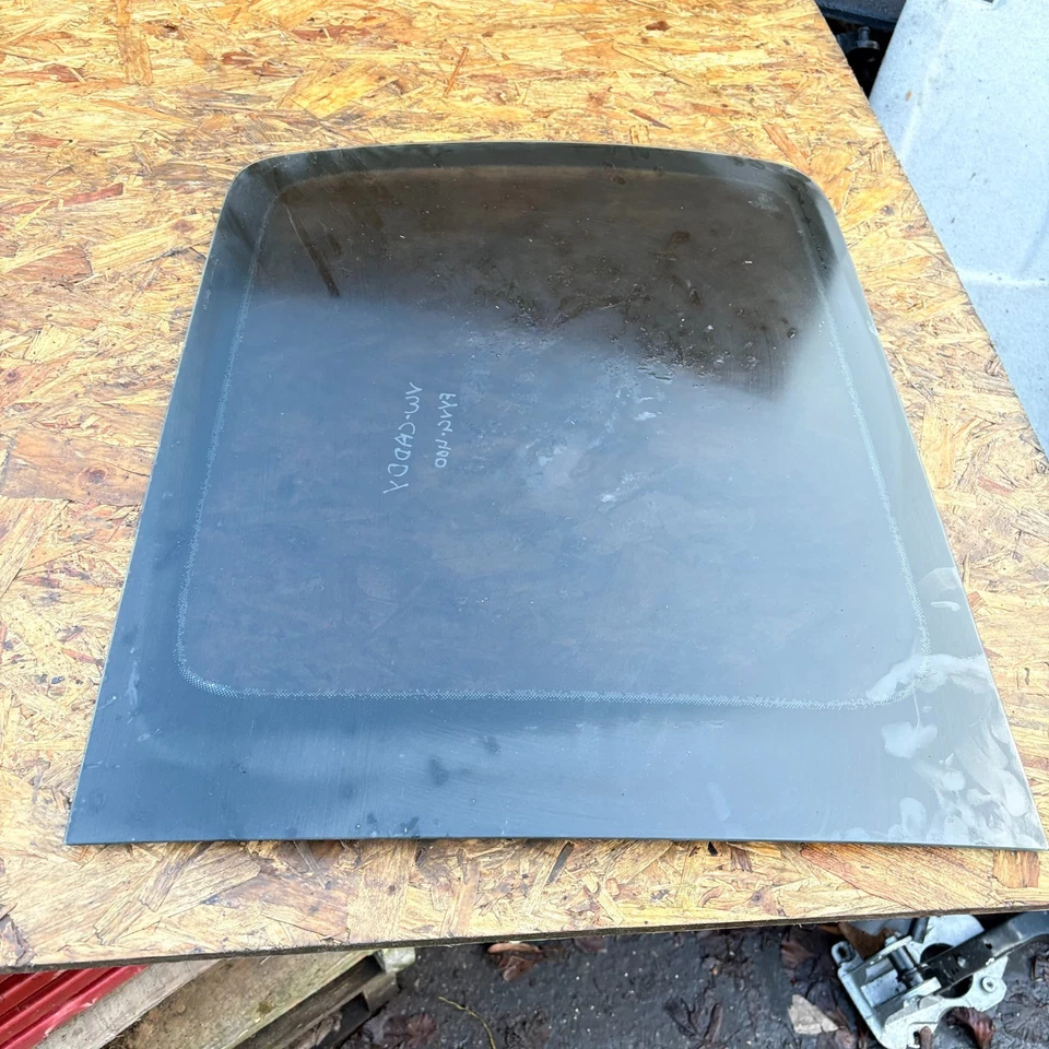 Volkswagen Caddy (2004-2010) SWB Passenger Rear Quarter Window Glass - Image 2 of 4