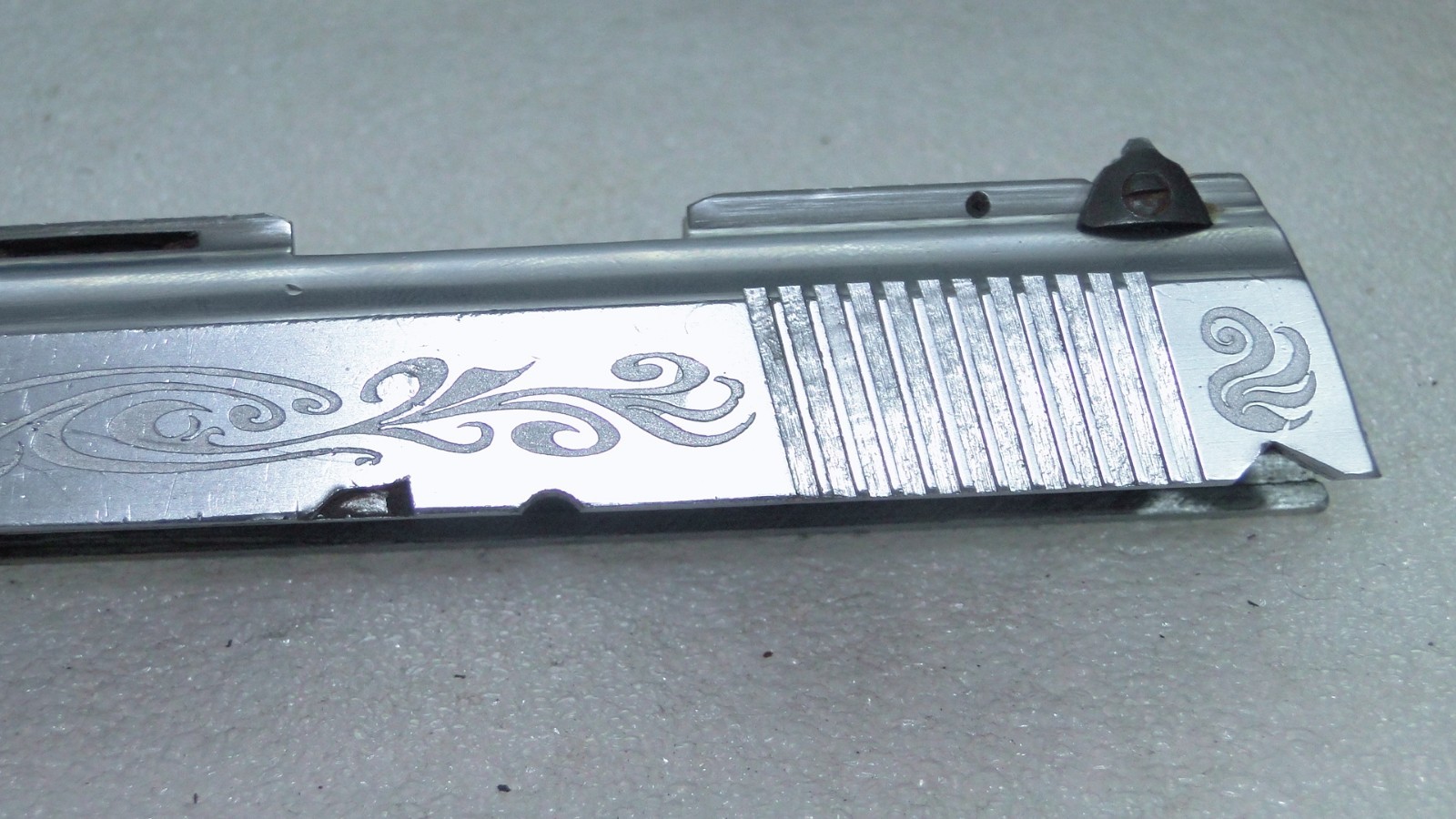 LLAMA 1911, SMALL FRAME VENTILATED CHROME SLIDE ENGRAVED, FIRING PIN, BUSHING.