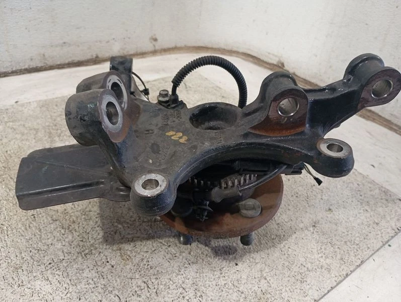 2015-2020 Ford Mustang Front Right Passenger Spindle Knuckle Assembly Oem 15-20 - Image 3 of 4