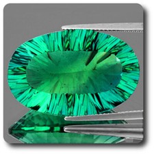 Minéraux et pierres précieuses. 37.63 cts FLUORINE VERTE. VVS1 Afrique.