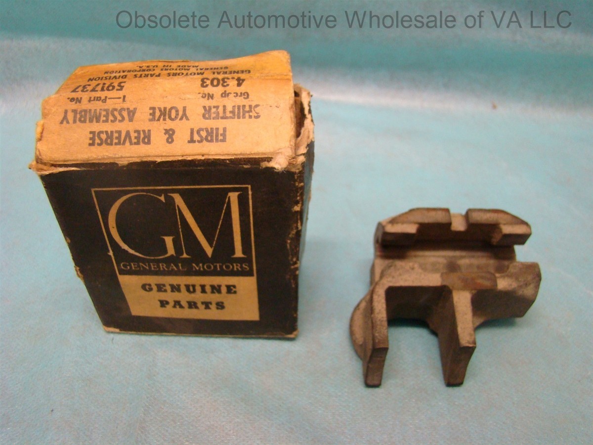 1940-1948 Chevrolet 216 Master Special 1st Rev Gearshift Yoke