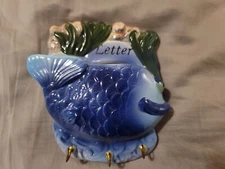 Unique Blue Tired Fish Letter Key Holder Hanger Organizer Wall Mount 3 Hooks 