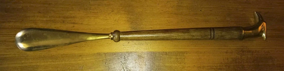 Ancien Chausse - Pied avec tête d'Aigle en laiton - Photo 2/4