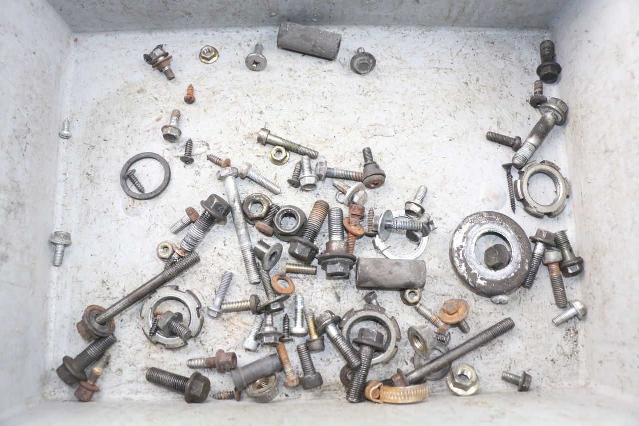 SCREW FASTENER BAG - YAMAHA YP MAJESTY 125 (1998 - 2001)
