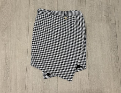 Balenciaga, Balenciaga Wool Viscose houndstooth print skirt Size 38