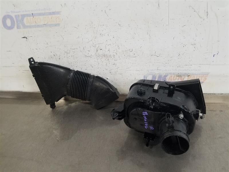 19 2019 MASERATI LEVANTE 3.0L PASSENGER RIGHT ENGINE AIR CLEANER AIR INTAKE 