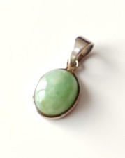 Pendentif en Jade et Argent Sterling (2,1 g)