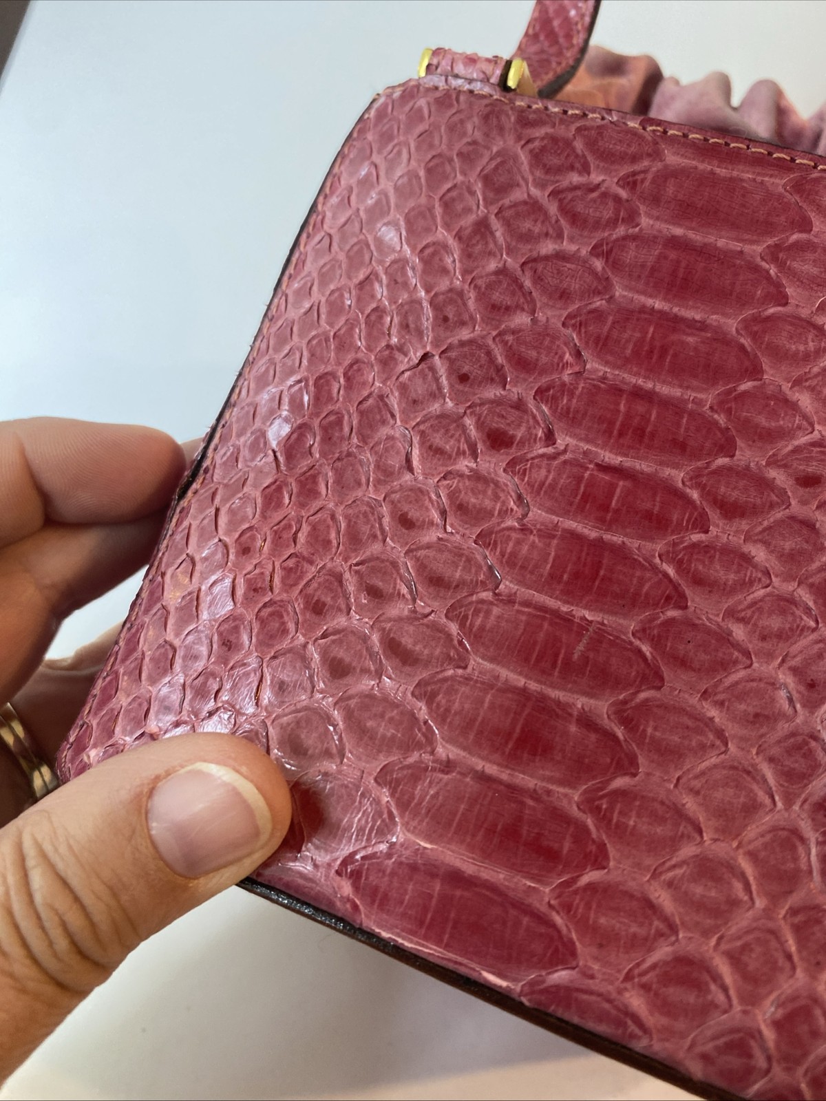 RARE VTG Kate Spade Pink Python Small Leather Buc… - image 15