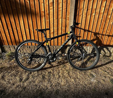 Carrera LTD Edition 700C Hybrid Bike 21 Speed V-Brake Black/Yellow