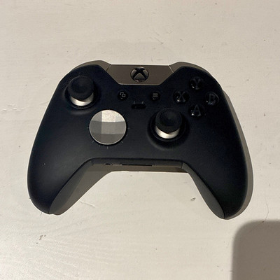 Microsoft Xbox One Elite Wireless Controller Black w/ Carry Case